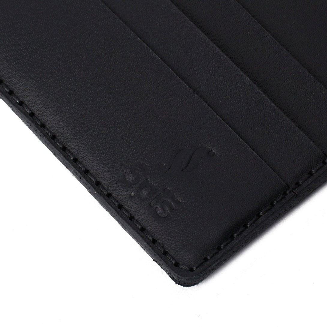 Bifold black leather cardholder - Spiš.