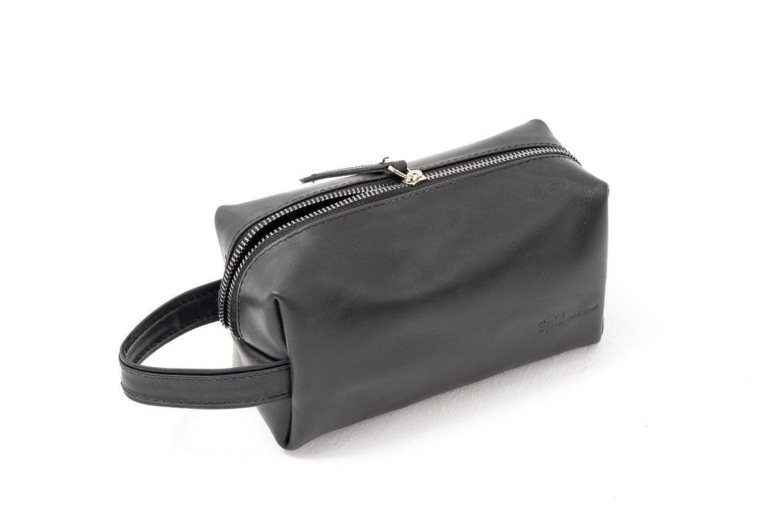 Black Cupola Leather Travel Pouch - Spiš.